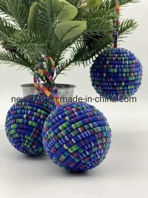 Boule de Noël faite sur commande de tissu d'ornement de Noël de Hangmade pour la décoration de pièce